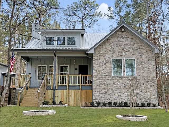 140 Deodar Drive, Brookeland, TX 75931