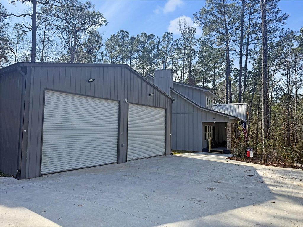 140 Deodar Drive, Brookeland, TX 75931