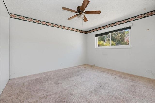 230 E Sunset Drive N, Redlands, CA 92373