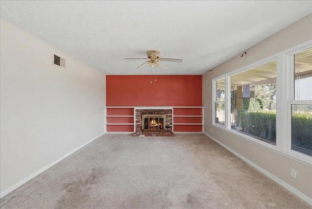 230 E Sunset Drive N, Redlands, CA 92373