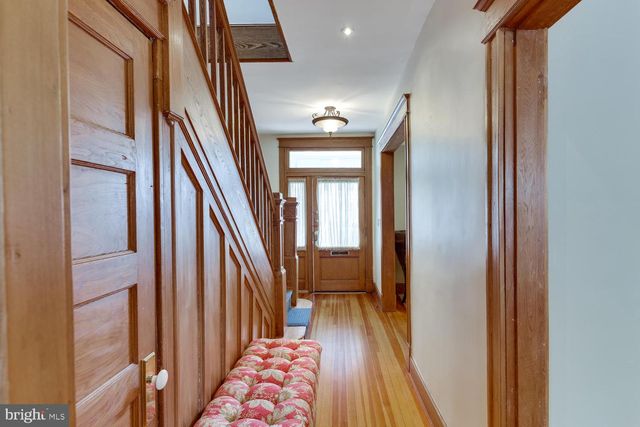 1654 33RD ST NW, Washington, DC 20007