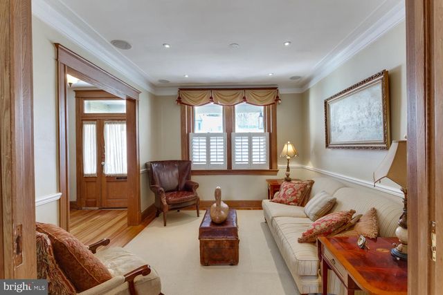 1654 33RD ST NW, Washington, DC 20007