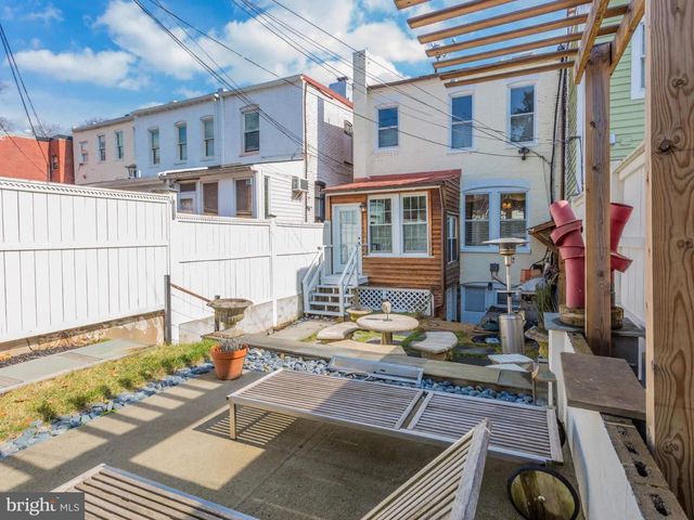 1654 33RD ST NW, Washington, DC 20007