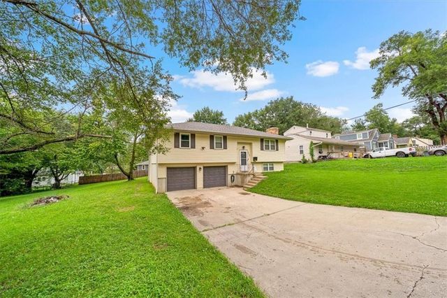 2608 N 46th Terrace, Kansas City, KS 66104