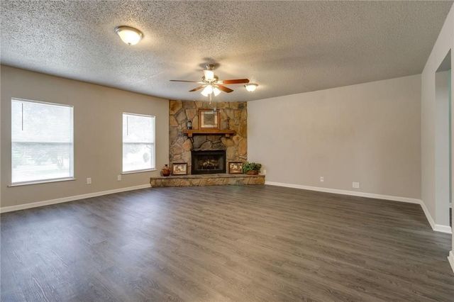 7820 Kermit Avenue, Fort Worth, TX 76116