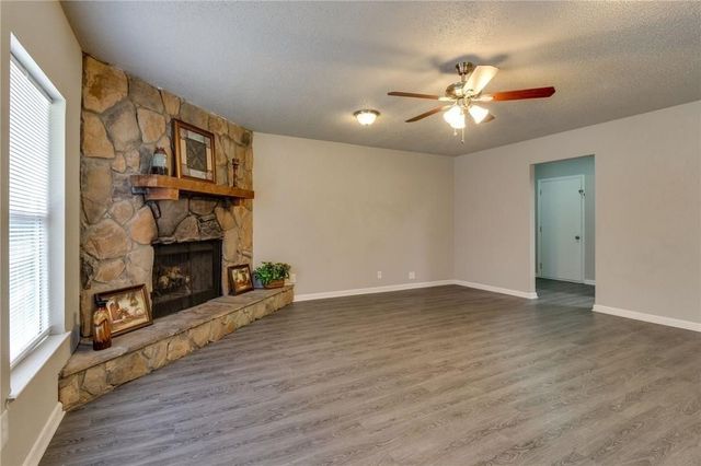 7820 Kermit Avenue, Fort Worth, TX 76116