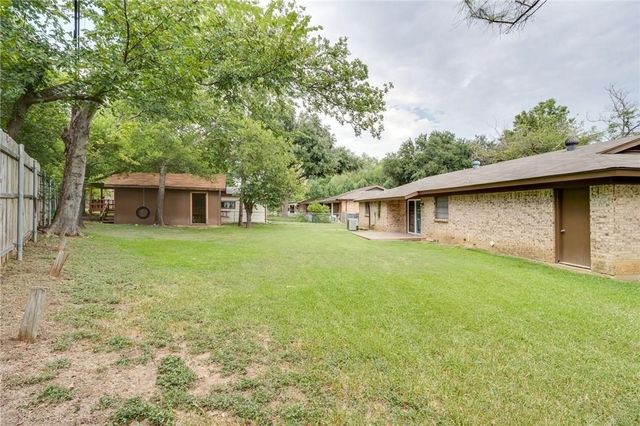 7820 Kermit Avenue, Fort Worth, TX 76116