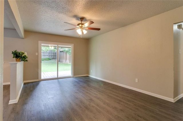 7820 Kermit Avenue, Fort Worth, TX 76116