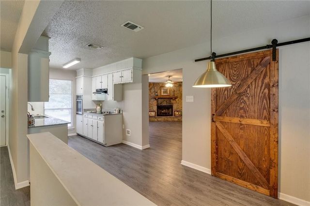 7820 Kermit Avenue, Fort Worth, TX 76116