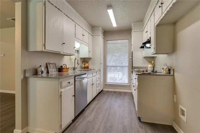 7820 Kermit Avenue, Fort Worth, TX 76116