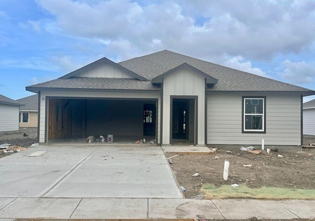 6318 Allegro Dr, Corpus Christi, TX 78415 — exterior