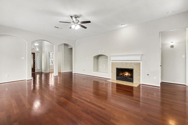 2713 Autumn Falls Drive, Pearland, TX 77584
