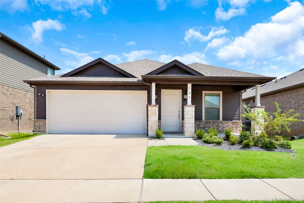 113 Destiny Court, Terrell, TX 75160