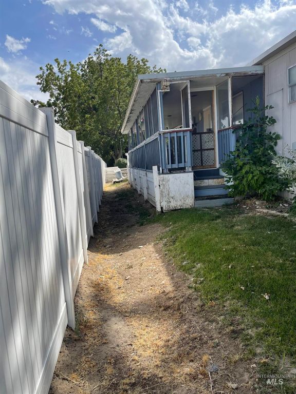 6 Blue Spruce, Hagerman, ID 83332 photo 3