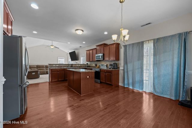 122 Katrina Street, Sneads Ferry, NC 28460