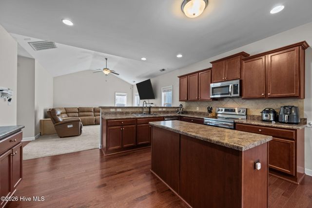 122 Katrina Street, Sneads Ferry, NC 28460