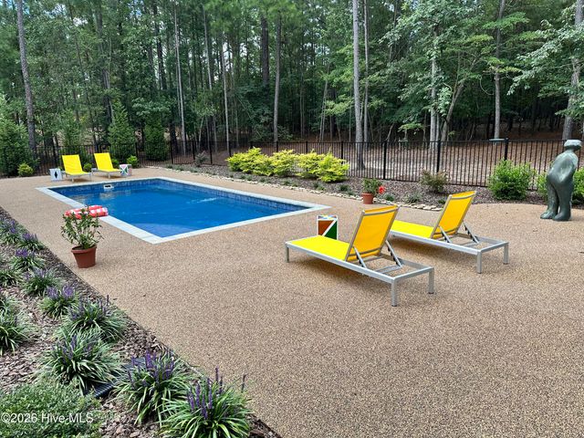 32 Elkton Drive, Pinehurst, NC 28374