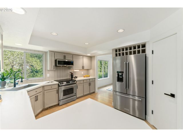 15455 Sw Gleneden Dr, Beaverton, OR 97007