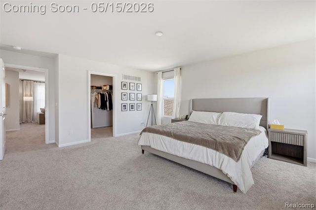 241 Quartz Way, White Lake, MI 48386