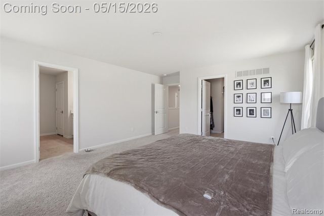 241 Quartz Way, White Lake, MI 48386