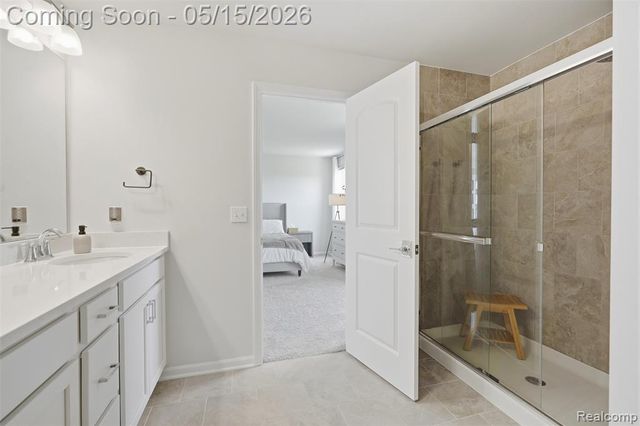 241 Quartz Way, White Lake, MI 48386