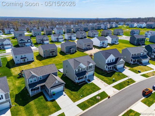 241 Quartz Way, White Lake, MI 48386