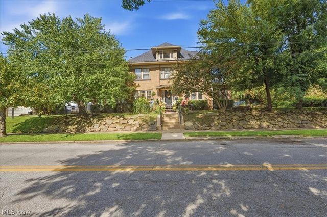 1521 Liberty Street, Parkersburg, WV 26101