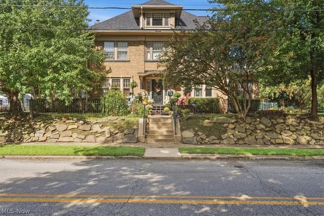 1521 Liberty Street, Parkersburg, WV 26101