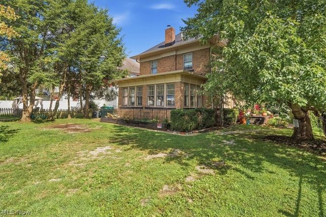 1521 Liberty Street, Parkersburg, WV 26101