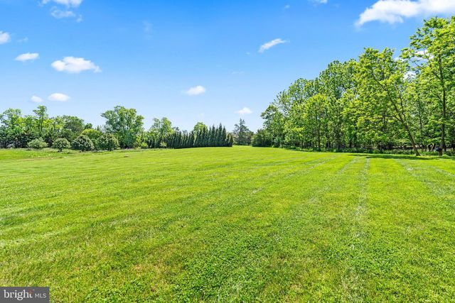 12719 AILANTHUS DR, Hagerstown, MD 21742