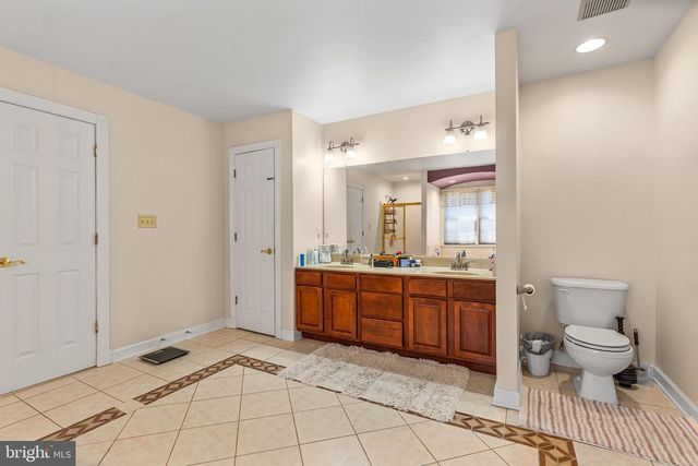 12719 AILANTHUS DR, Hagerstown, MD 21742