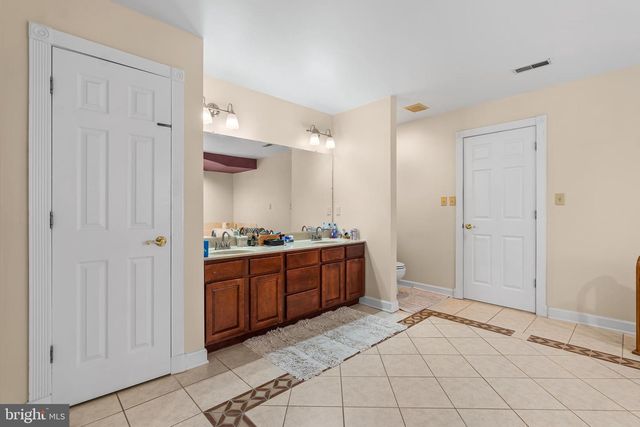 12719 AILANTHUS DR, Hagerstown, MD 21742