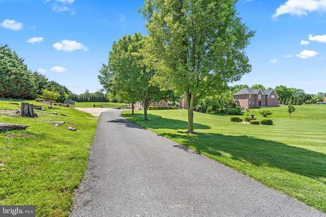 12719 AILANTHUS DR, Hagerstown, MD 21742