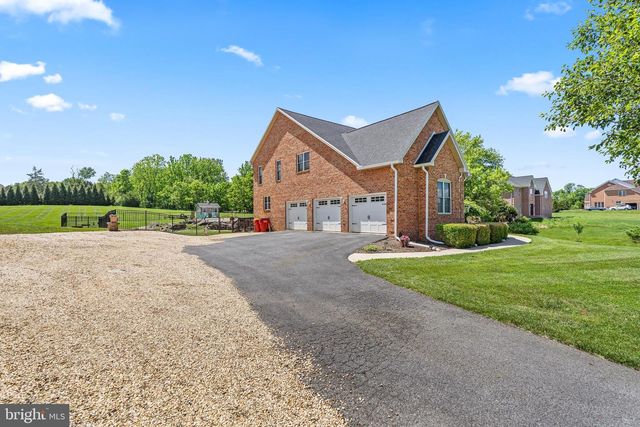 12719 AILANTHUS DR, Hagerstown, MD 21742