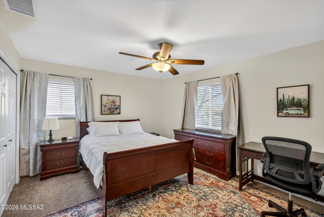 11 W Forrest Feezor Street, Corona De Tucson, AZ 85641