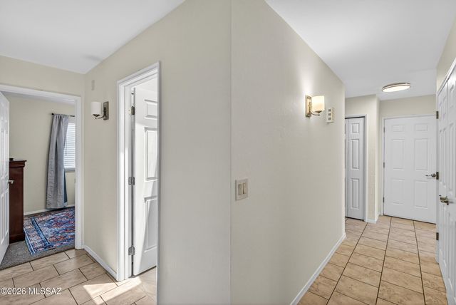 11 W Forrest Feezor Street, Corona De Tucson, AZ 85641