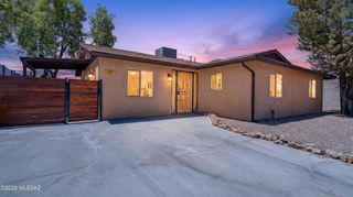 11 W Forrest Feezor Street, Corona De Tucson, AZ 85641
