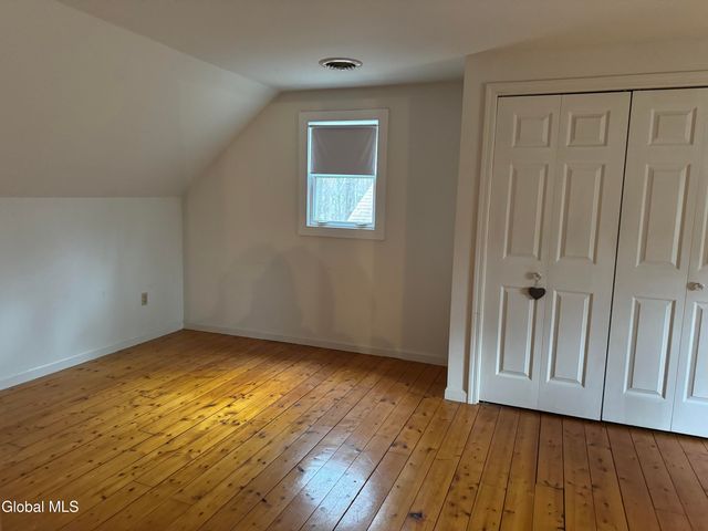 148 Appleton Road, Clifton Park, NY 12148