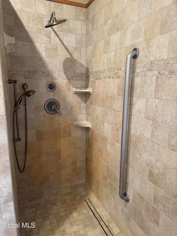 148 Appleton Road, Clifton Park, NY 12148