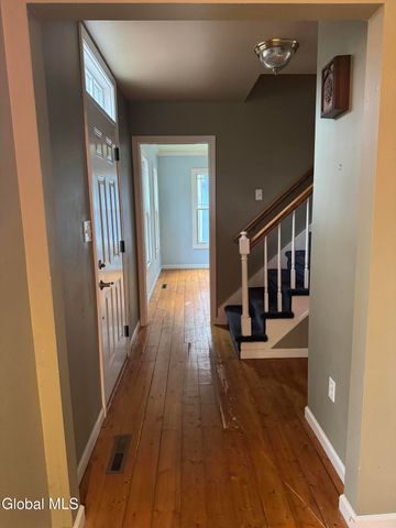 148 Appleton Road, Clifton Park, NY 12148