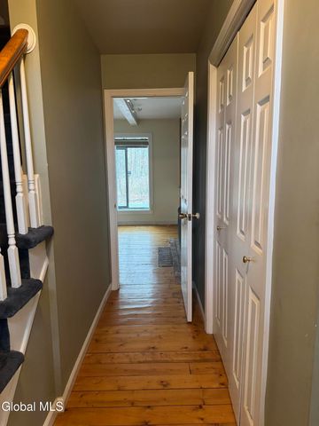 148 Appleton Road, Clifton Park, NY 12148