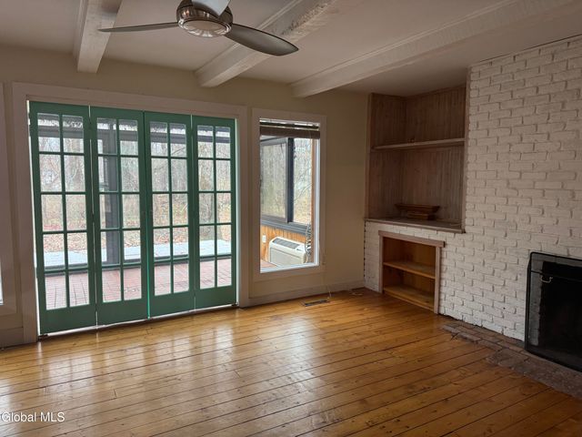 148 Appleton Road, Clifton Park, NY 12148