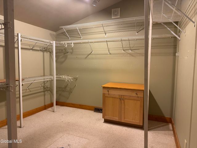 148 Appleton Road, Clifton Park, NY 12148