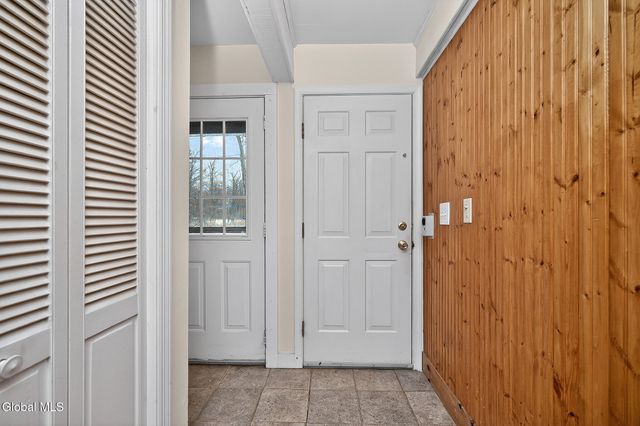 148 Appleton Road, Clifton Park, NY 12148