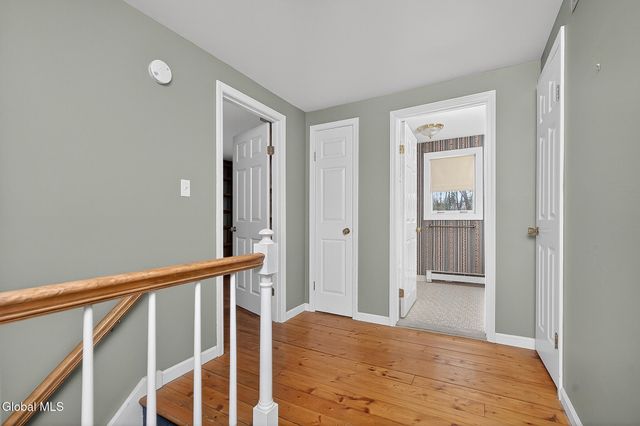 148 Appleton Road, Clifton Park, NY 12148