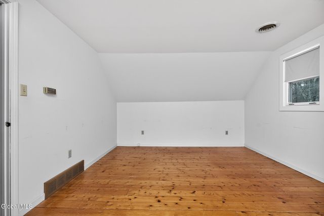 148 Appleton Road, Clifton Park, NY 12148