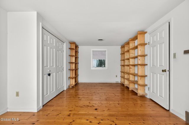 148 Appleton Road, Clifton Park, NY 12148