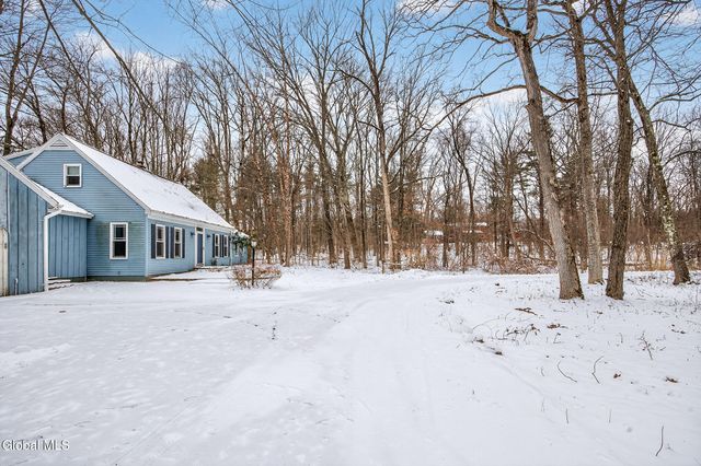 148 Appleton Road, Clifton Park, NY 12148