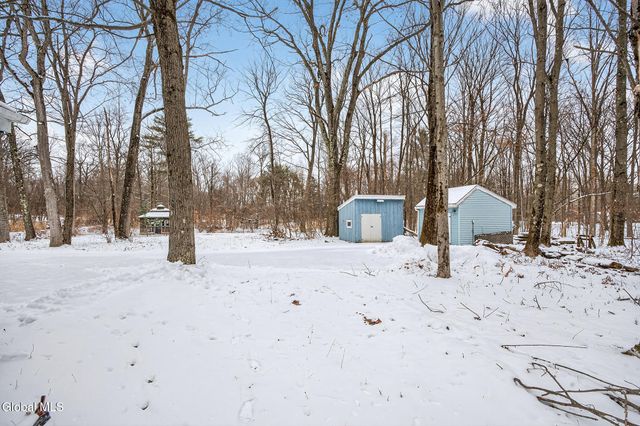 148 Appleton Road, Clifton Park, NY 12148