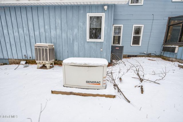 148 Appleton Road, Clifton Park, NY 12148